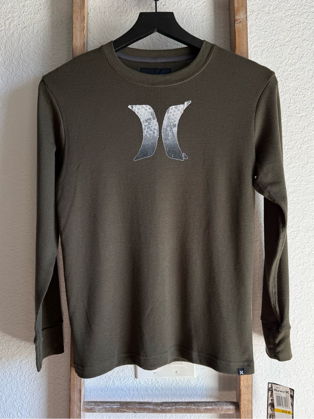 Hurley Waffle Knit Long Sleeve Logo Graphic Thermal Top NWT boys sz: Med